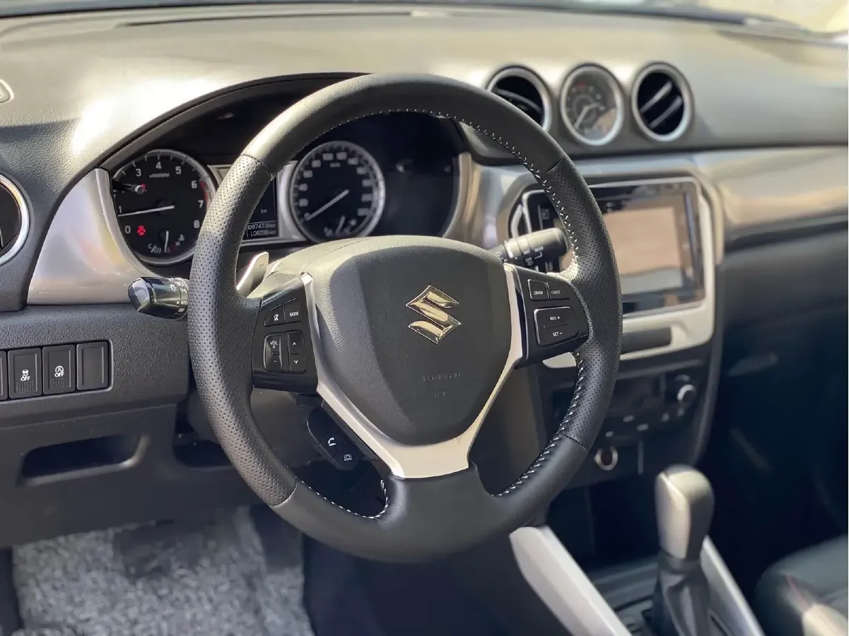 2016 Suzuki Vitara 1.4T 140HP L4 6AT,autocango,china used car exporter,china ev exporter,chinese used car exporter,chinese used ev exporter