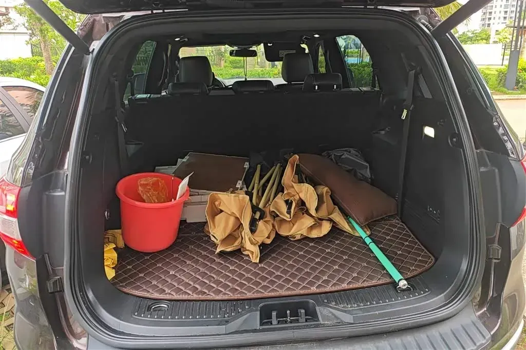 2017 Ford Everest 2.0T 245HP L4 6AT,autocango,china used car exporter,china ev exporter,chinese used car exporter,chinese used ev exporter