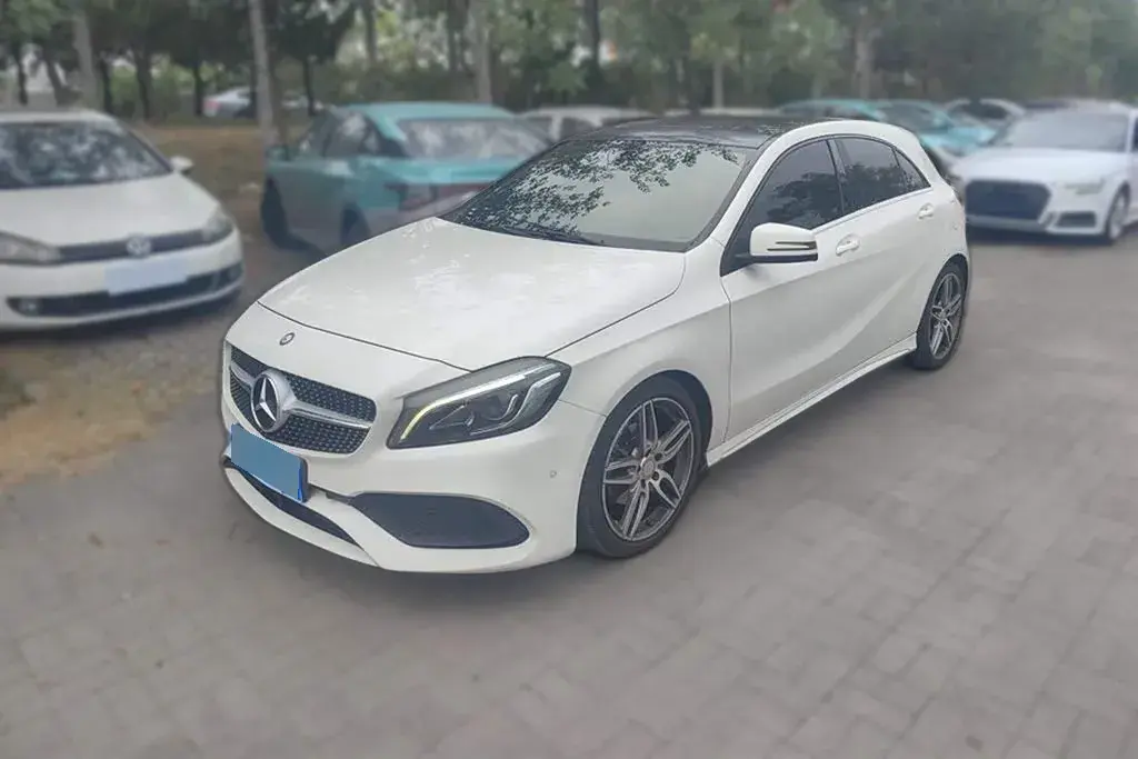 2016 Mercedes-Benz A Class 1.6T 156HP L4 7DCT