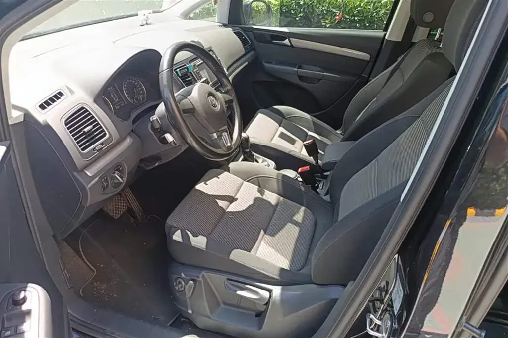 2014 Volkswagen Sharan 2.0T 200HP L4 6DCT,autocango,china used car exporter,china ev exporter,chinese used car exporter,chinese used ev exporter
