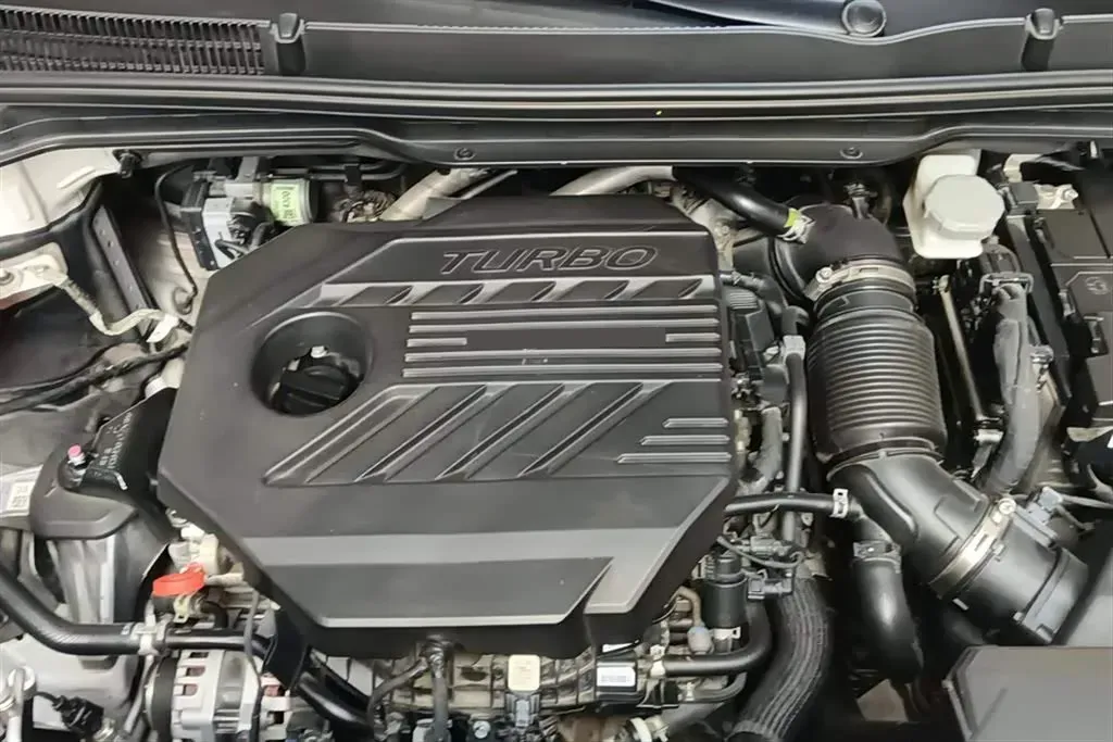 2021 Kia Carnival 2.0T 233HP L4 8AT,autocango,china used car exporter,china ev exporter,chinese used car exporter,chinese used ev exporter