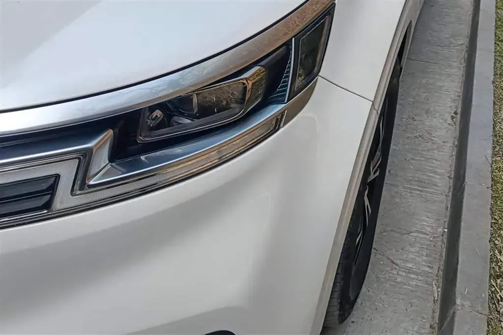 2021 Kia Carnival 2.0T 233HP L4 8AT,autocango,china used car exporter,china ev exporter,chinese used car exporter,chinese used ev exporter