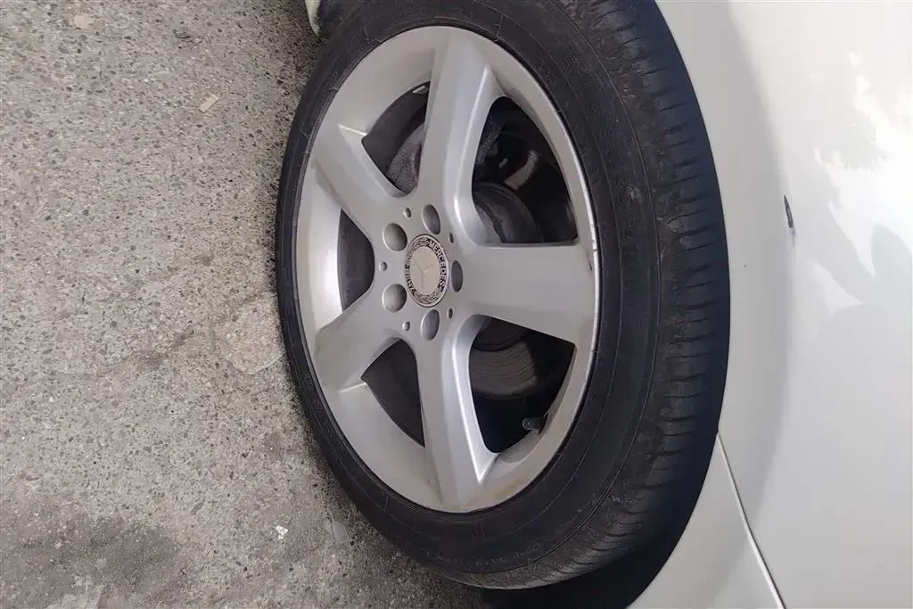 2011 Mercedes-Benz SLK Class 1.8T 184HP L4 7AT,autocango,china used car exporter,china ev exporter,chinese used car exporter,chinese used ev exporter