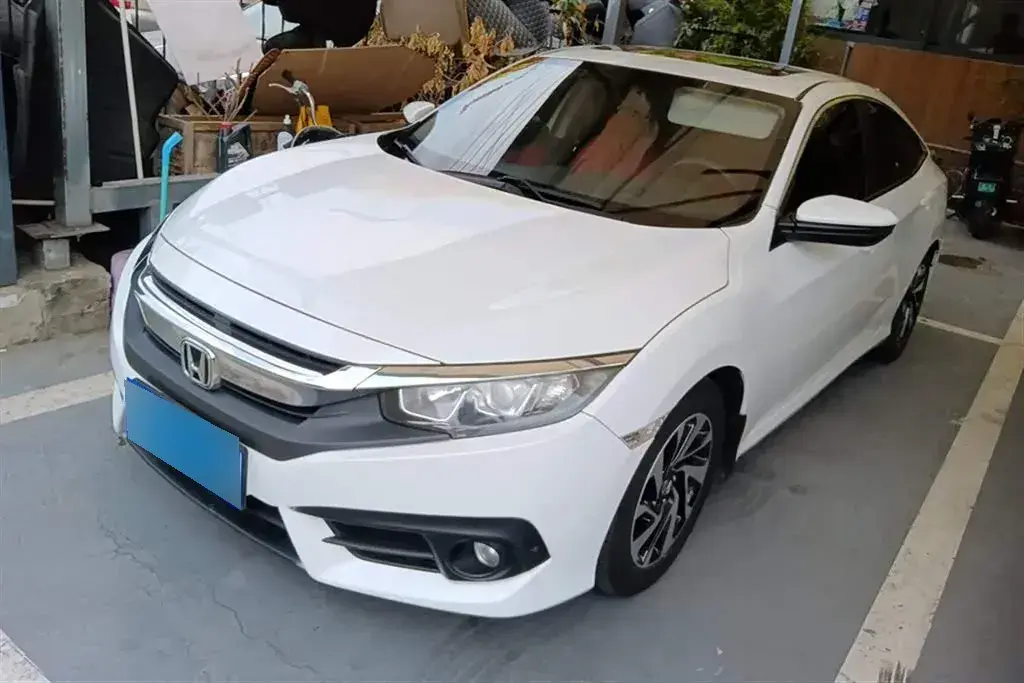 2016 Honda Civic 1.5T 177HP L4 CVT