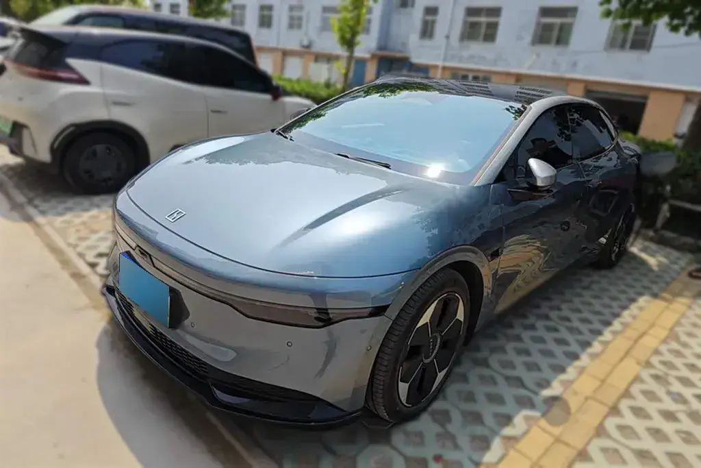 2024 Zeekr 007 BEV 75KWH