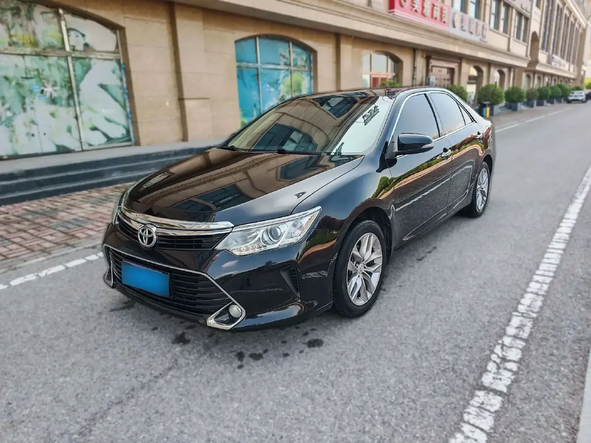 2016 Toyota Camry 2.0L 167HP L4 6AT