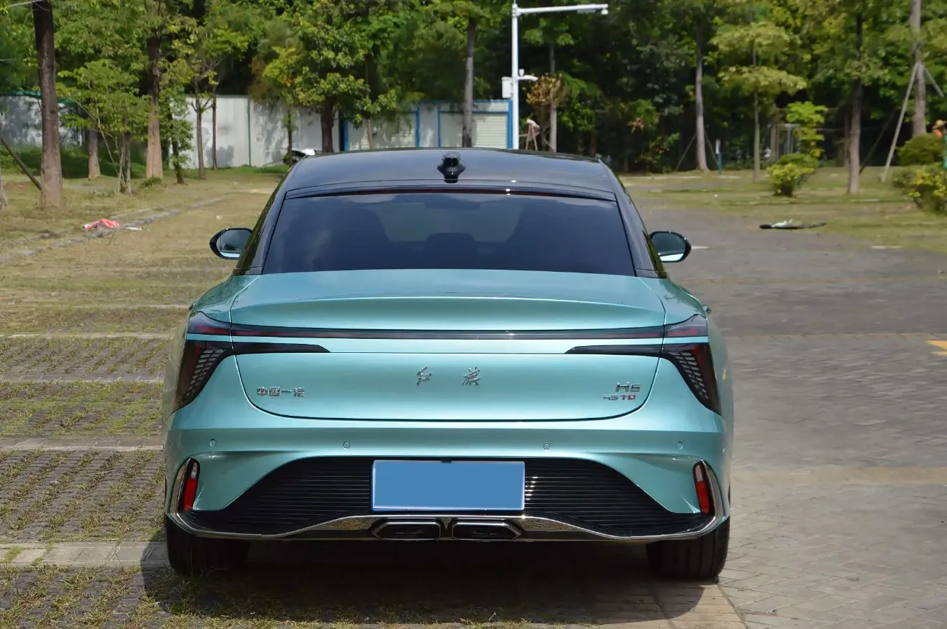 2023 HongQi H6 2.0T 252HP L4 8AT,autocango,china used car exporter,china ev exporter,chinese used car exporter,chinese used ev exporter