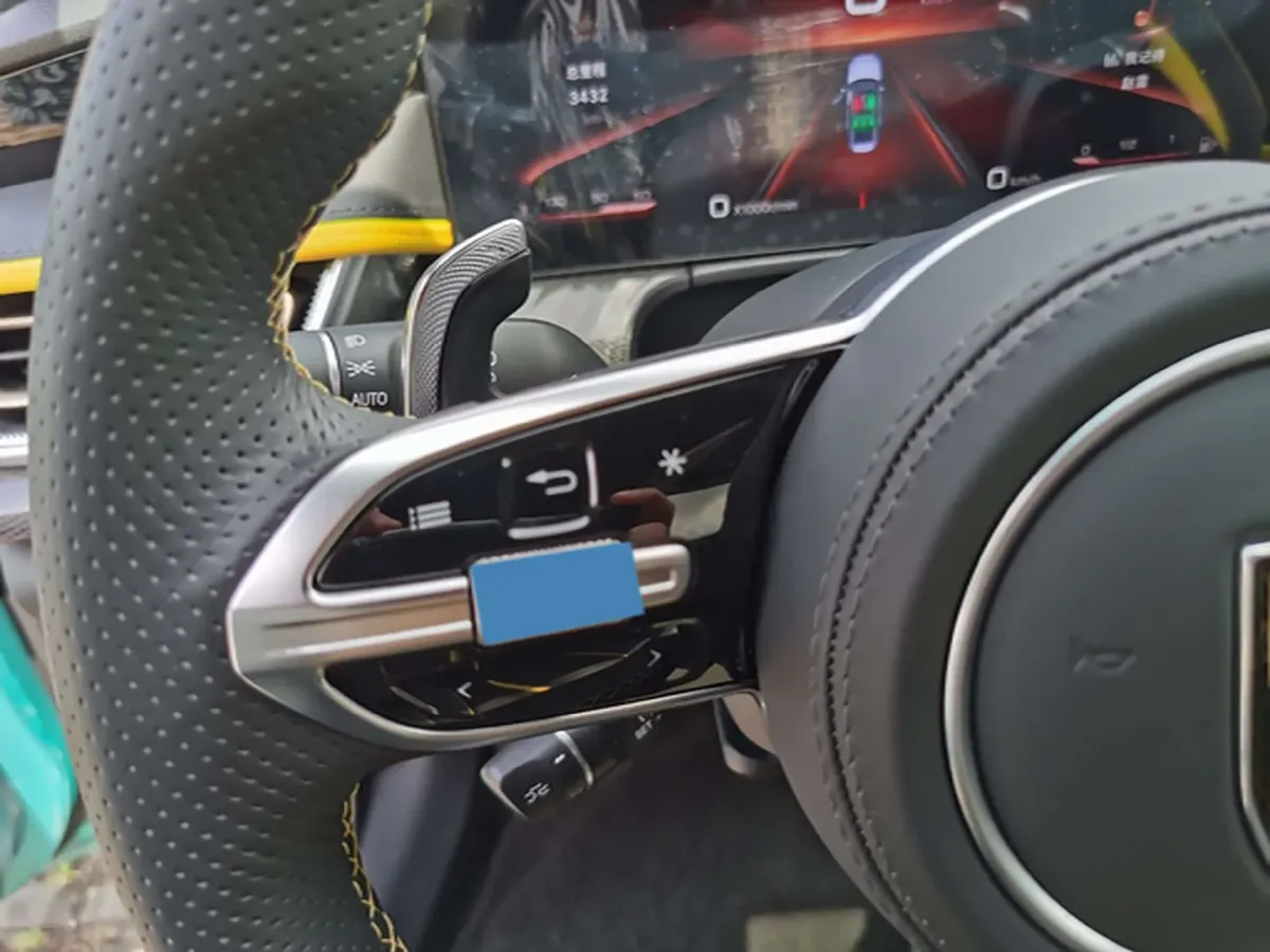 2023 HongQi H6 2.0T 252HP L4 8AT,autocango,china used car exporter,china ev exporter,chinese used car exporter,chinese used ev exporter