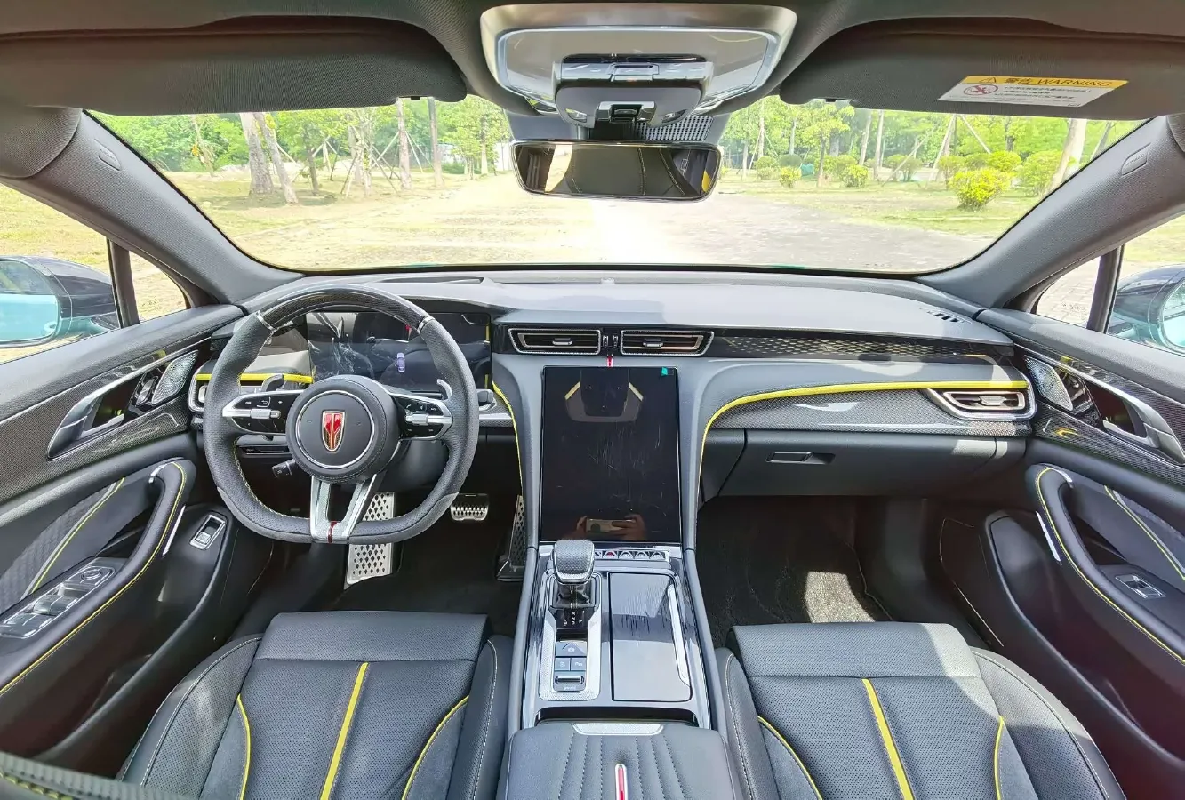 2023 HongQi H6 2.0T 252HP L4 8AT,autocango,china used car exporter,china ev exporter,chinese used car exporter,chinese used ev exporter