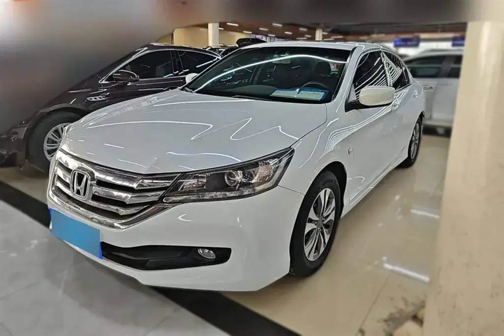 2015 Honda Accord 2.0L 155HP L4 CVT