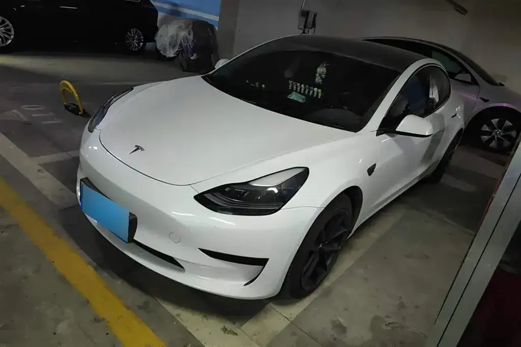 2022 Tesla Model 3 BEV 60KWH