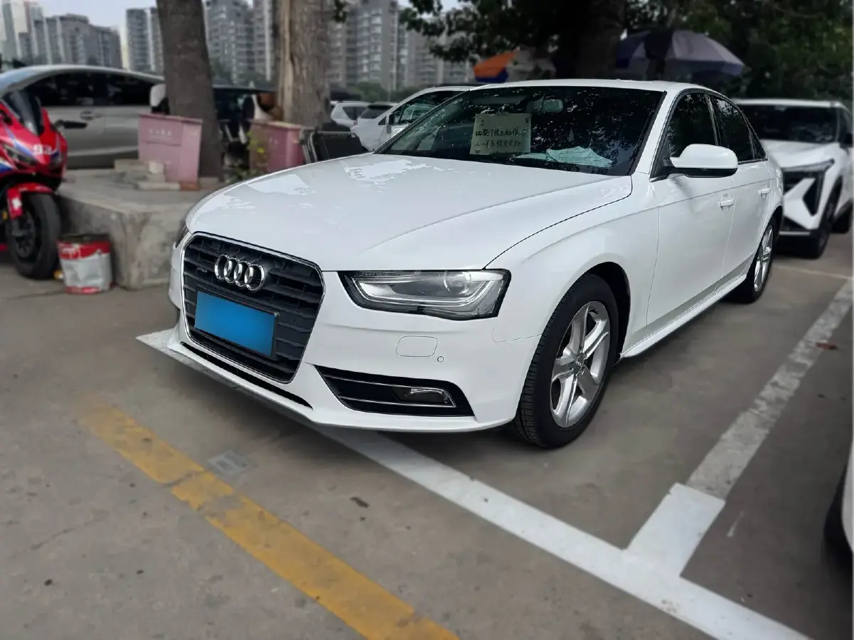 2015 Audi A4L 2.0T 224HP L4 7DCT