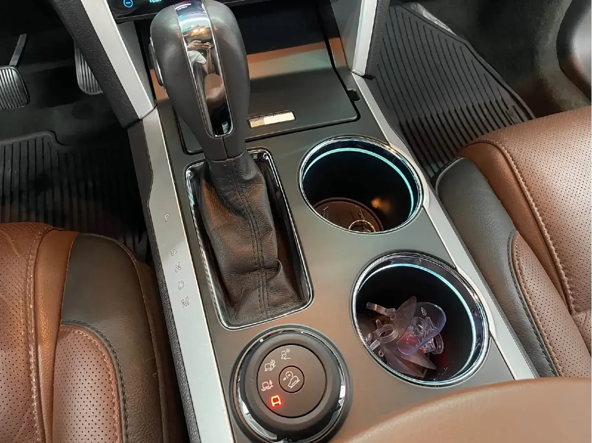 2013 Ford Explorer 3.5L 291HP V6 6AT,autocango,china used car exporter,china ev exporter,chinese used car exporter,chinese used ev exporter