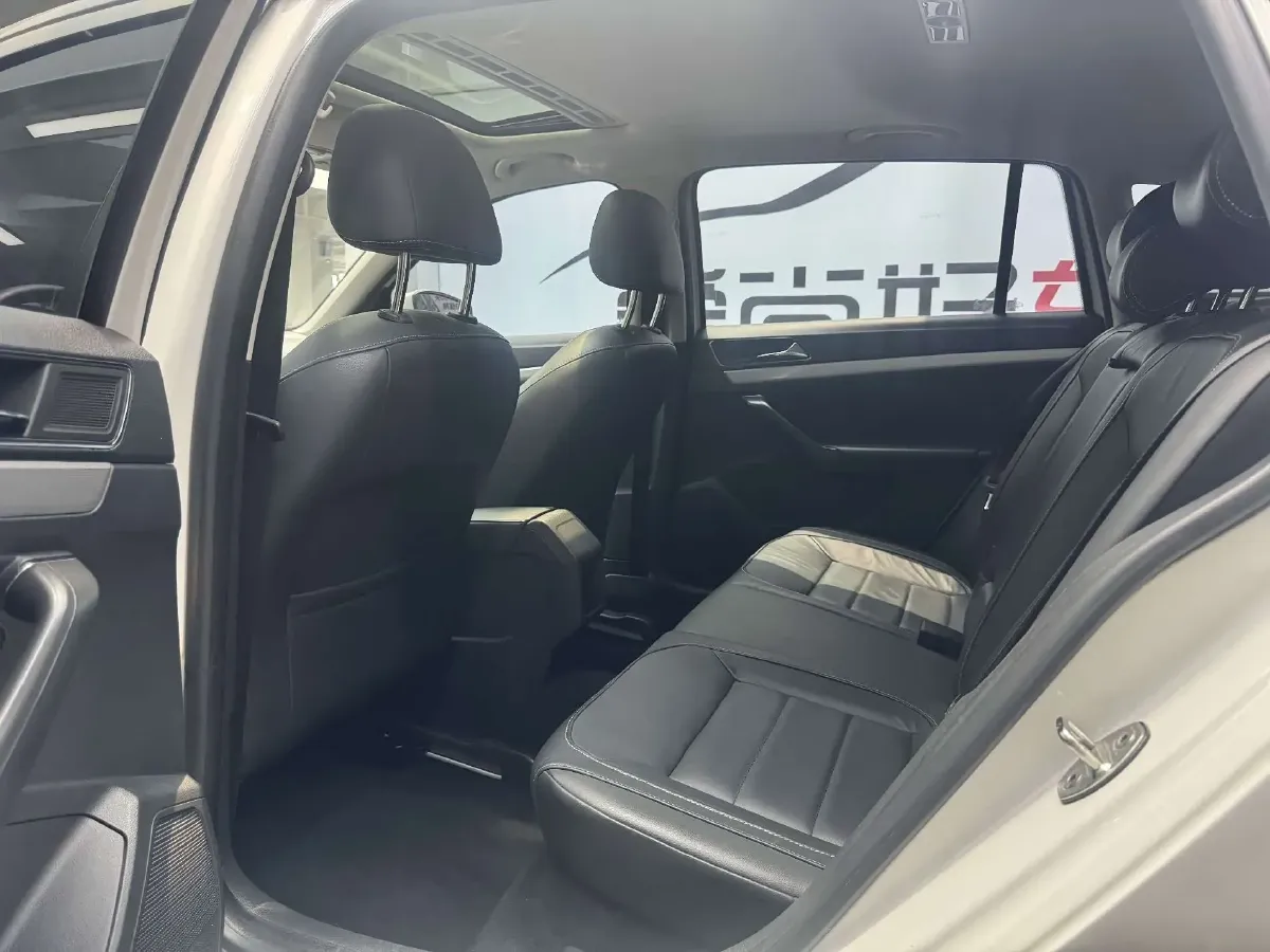 2015 Volkswagen Gran Lavida 1.6L 110HP L4 6AT,autocango,china used car exporter,china ev exporter,chinese used car exporter,chinese used ev exporter