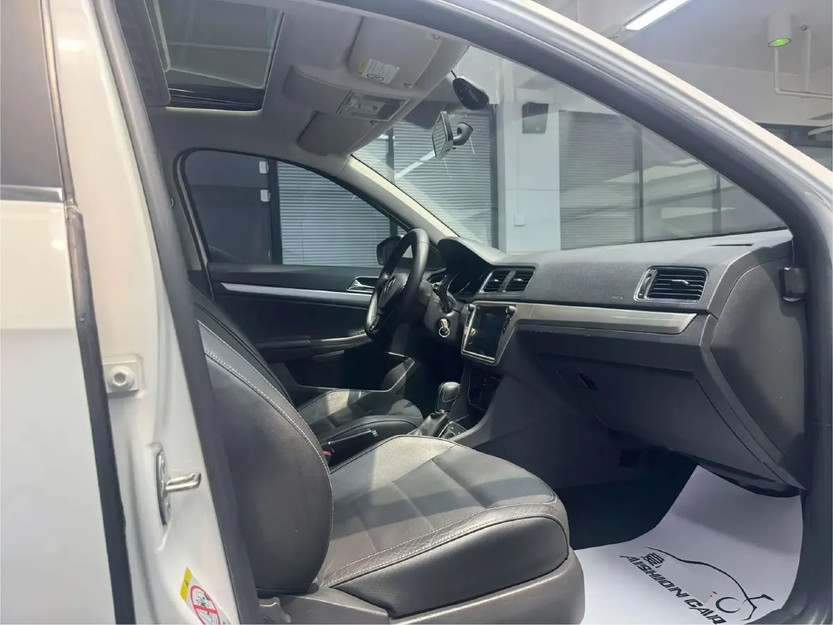 2015 Volkswagen Gran Lavida 1.6L 110HP L4 6AT,autocango,china used car exporter,china ev exporter,chinese used car exporter,chinese used ev exporter