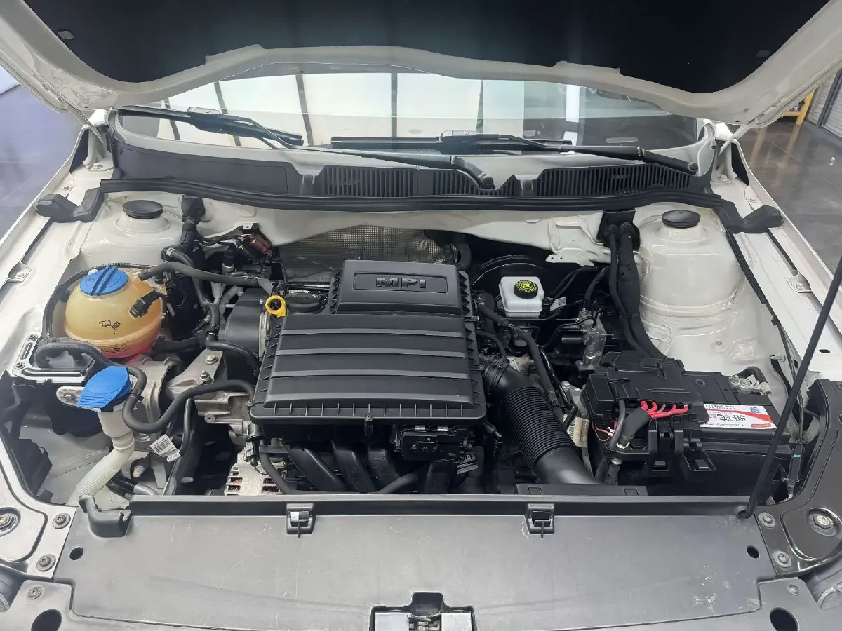 2015 Volkswagen Gran Lavida 1.6L 110HP L4 6AT,autocango,china used car exporter,china ev exporter,chinese used car exporter,chinese used ev exporter