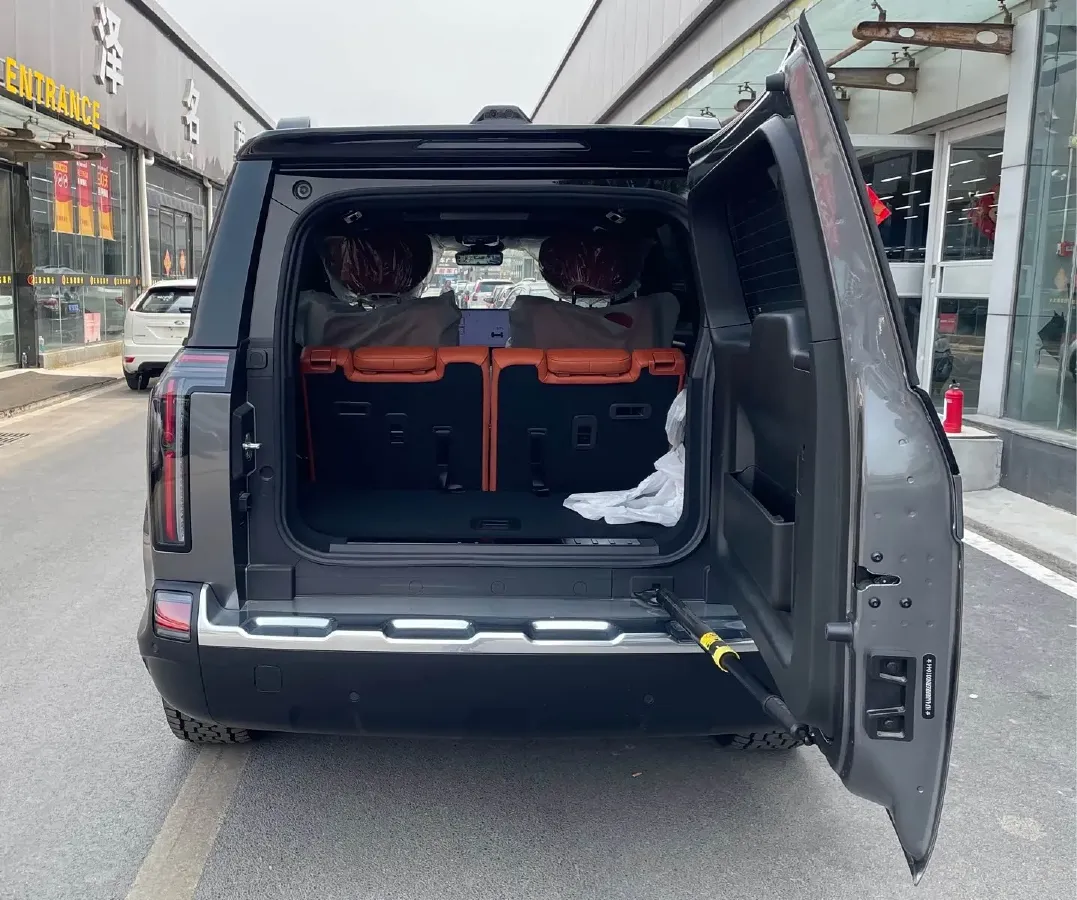 2024 ROX 01 1.5T 152HP L4 REEV 58.4KWH,autocango,china used car exporter,china ev exporter,chinese used car exporter,chinese used ev exporter