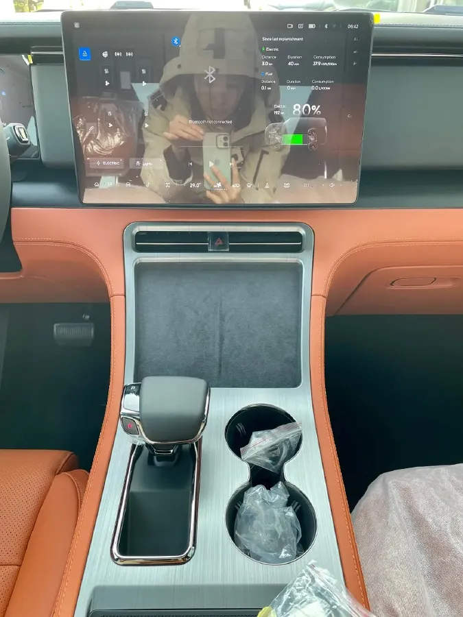 2024 ROX 01 1.5T 152HP L4 REEV 58.4KWH,autocango,china used car exporter,china ev exporter,chinese used car exporter,chinese used ev exporter