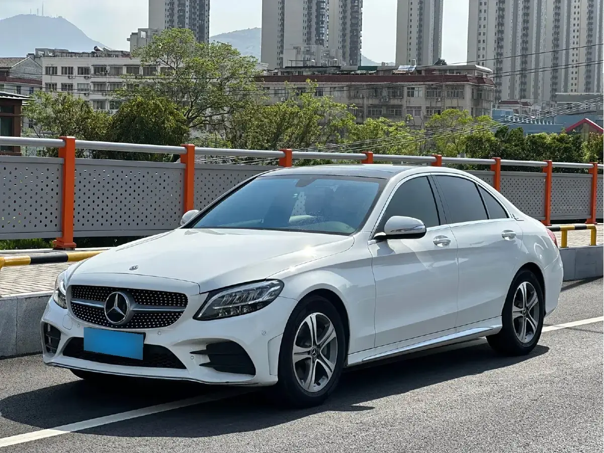 2019 Mercedes-Benz C Class 1.5T 184HP L4 9AT