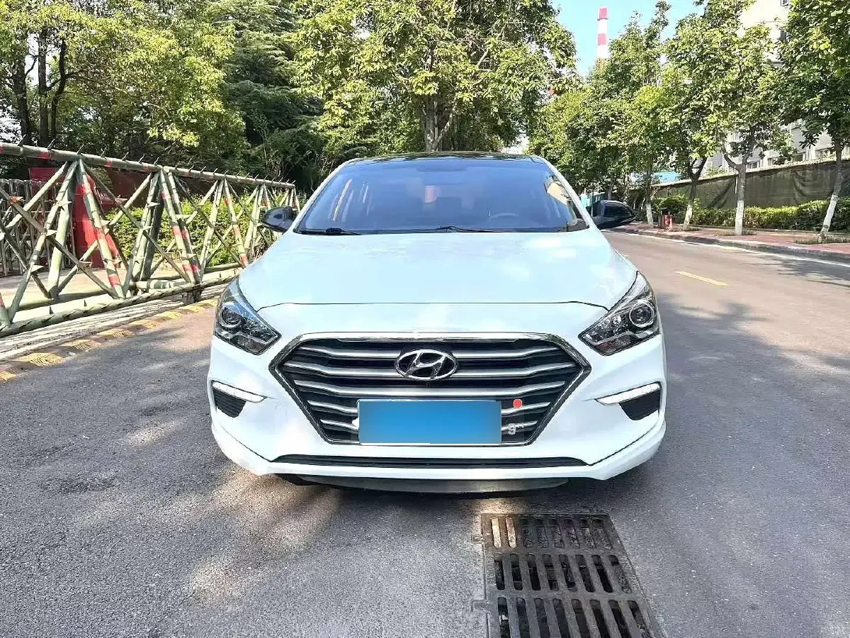 2017 Hyundai Mistra 1.8L 143HP L4 6AT