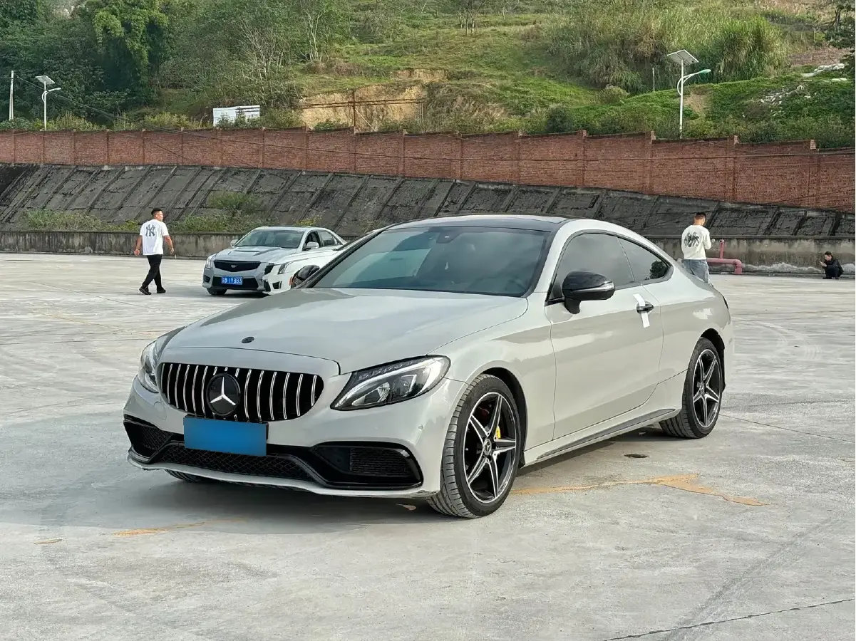 2018 Mercedes-Benz C Class 2.0T 184HP L4 9AT