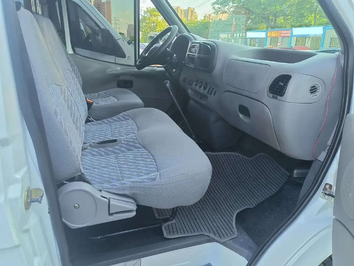 2016 Ford Classic Transit 2.8T 108HP L4 5MT,autocango,china used car exporter,china ev exporter,chinese used car exporter,chinese used ev exporter