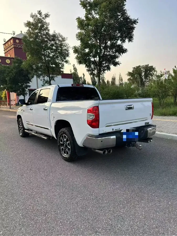 2014 Toyota Tundra 5.7L 386HP V8 6AT,autocango,china used car exporter,china ev exporter,chinese used car exporter,chinese used ev exporter