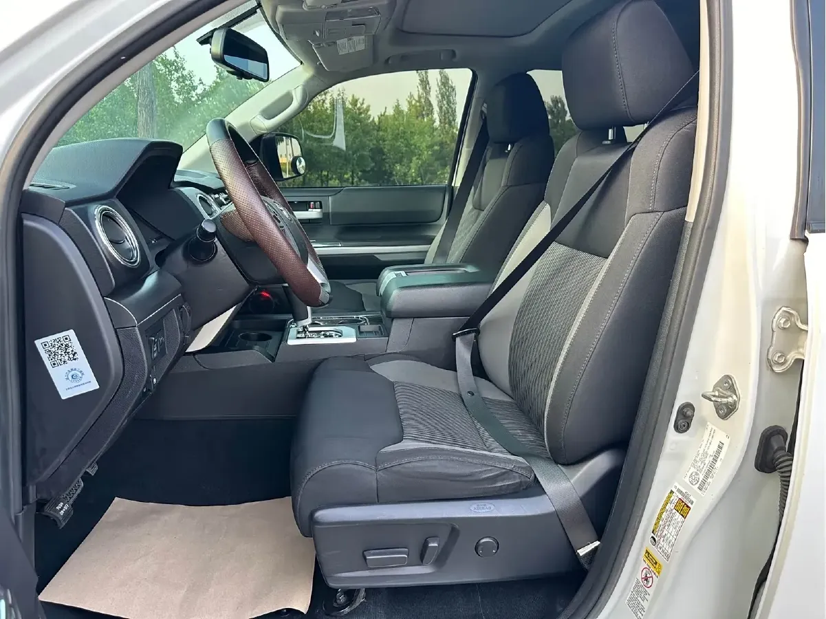 2014 Toyota Tundra 5.7L 386HP V8 6AT,autocango,china used car exporter,china ev exporter,chinese used car exporter,chinese used ev exporter