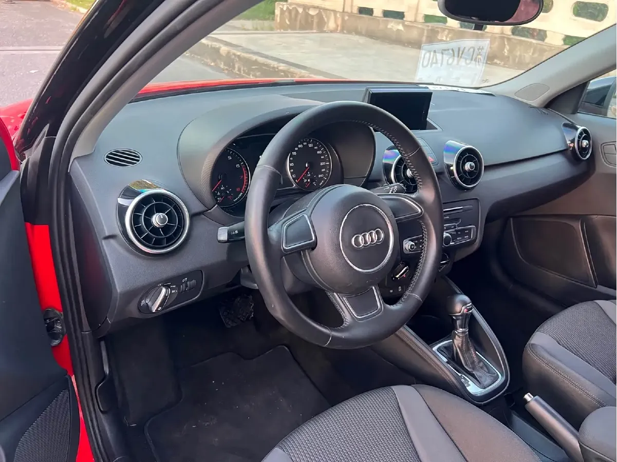 2016 Audi A1 1.4T 125HP L4 7DCT,autocango,china used car exporter,china ev exporter,chinese used car exporter,chinese used ev exporter