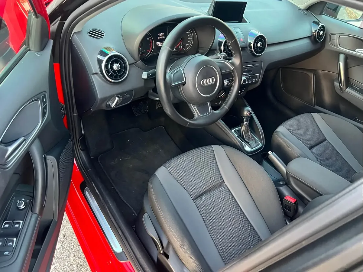 2016 Audi A1 1.4T 125HP L4 7DCT,autocango,china used car exporter,china ev exporter,chinese used car exporter,chinese used ev exporter