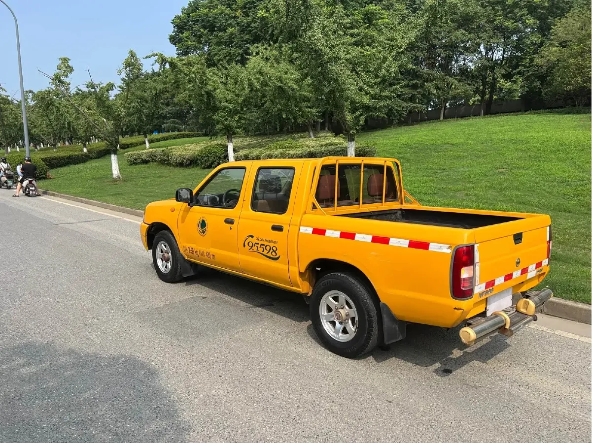 2013 Nissan D22 2.4L 150HP L4 5MT,autocango,china used car exporter,china ev exporter,chinese used car exporter,chinese used ev exporter