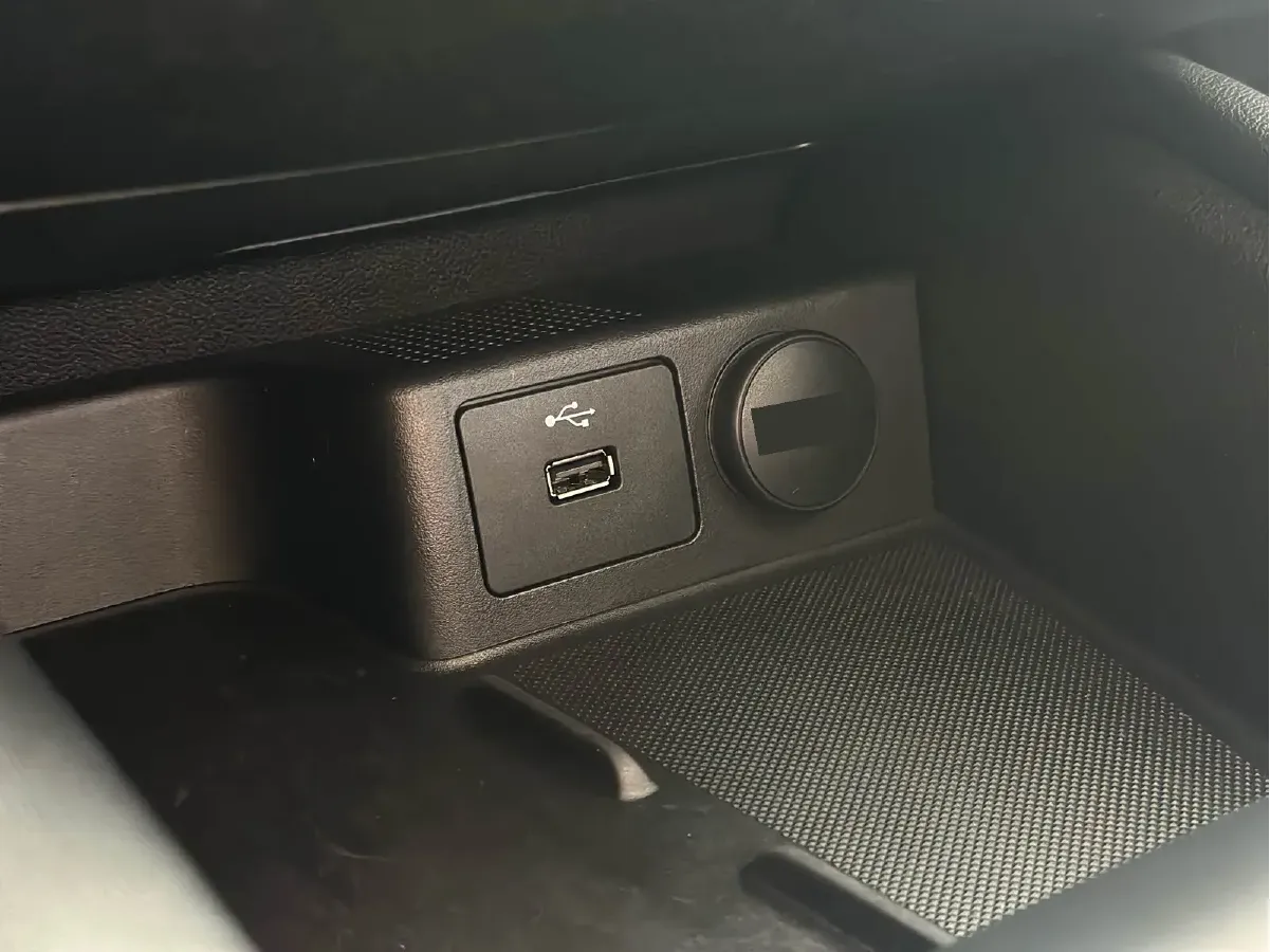 2021 Ford Focus Active 1.5T 174HP L3 8AT,autocango,china used car exporter,china ev exporter,chinese used car exporter,chinese used ev exporter