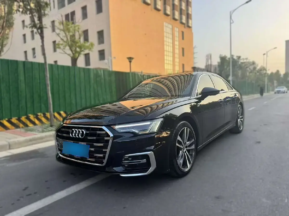 2019 Audi A6L 2.0T 190HP L4 7DCT