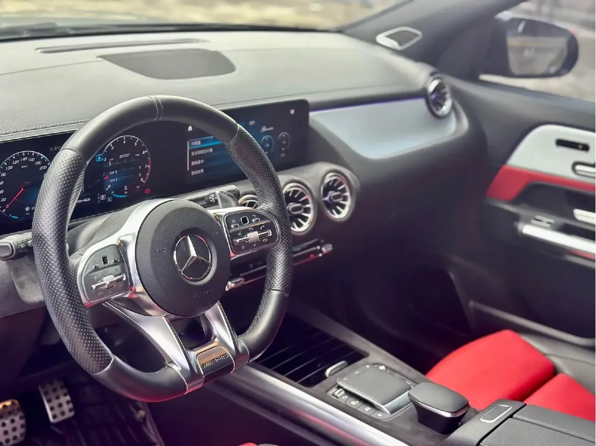 2021 Mercedes-Benz GLA AMG 2.0T 306HP L4 8DCT,autocango,china used car exporter,china ev exporter,chinese used car exporter,chinese used ev exporter