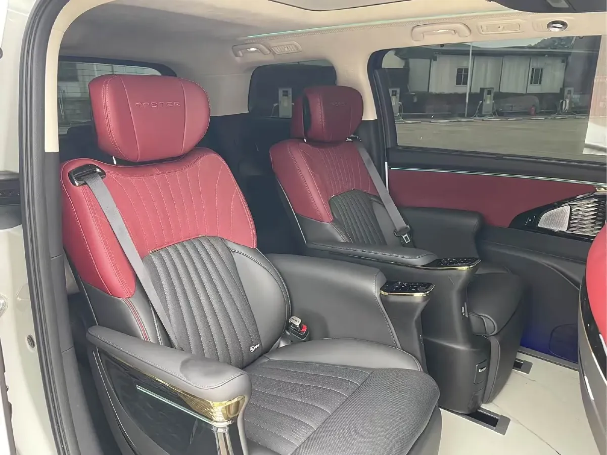 2024 GAC Trumpchi E9 2.0T 190HP L4 2DHT PHEV 25.57KWH,autocango,china used car exporter,china ev exporter,chinese used car exporter,chinese used ev exporter