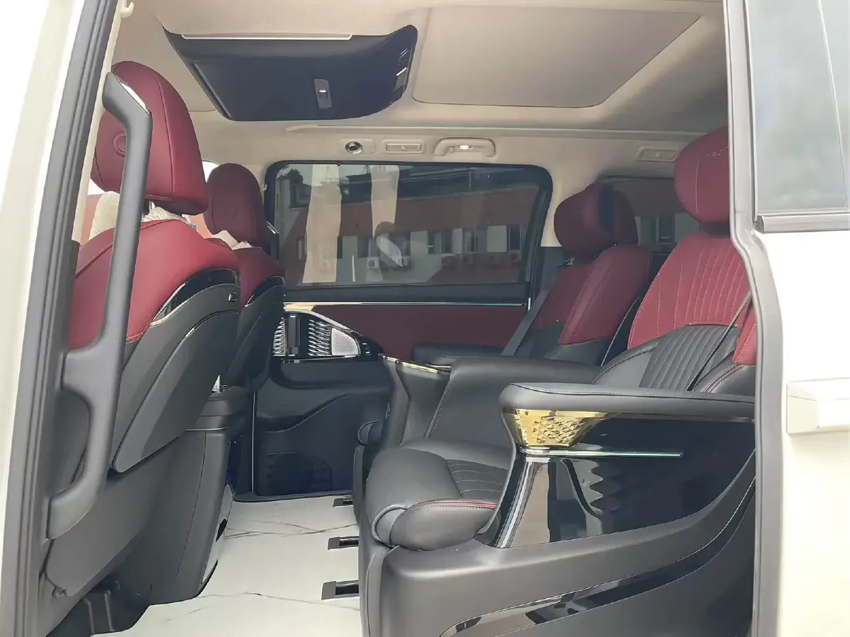 2024 GAC Trumpchi E9 2.0T 190HP L4 2DHT PHEV 25.57KWH,autocango,china used car exporter,china ev exporter,chinese used car exporter,chinese used ev exporter