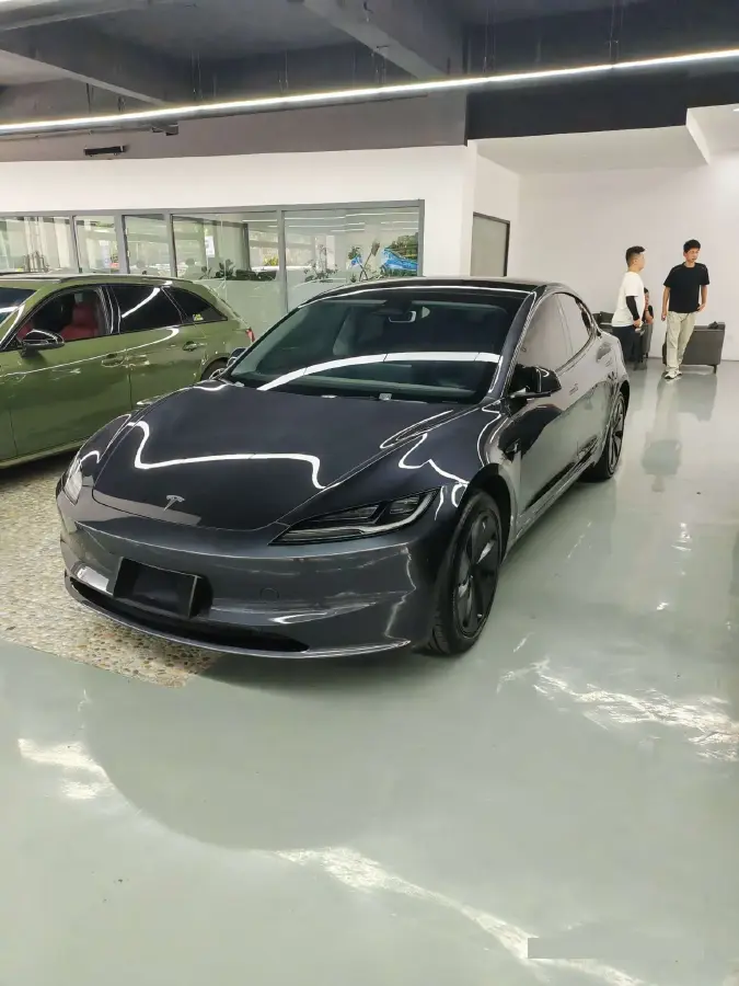 2025 Tesla Model 3 BEV 62.5KWH