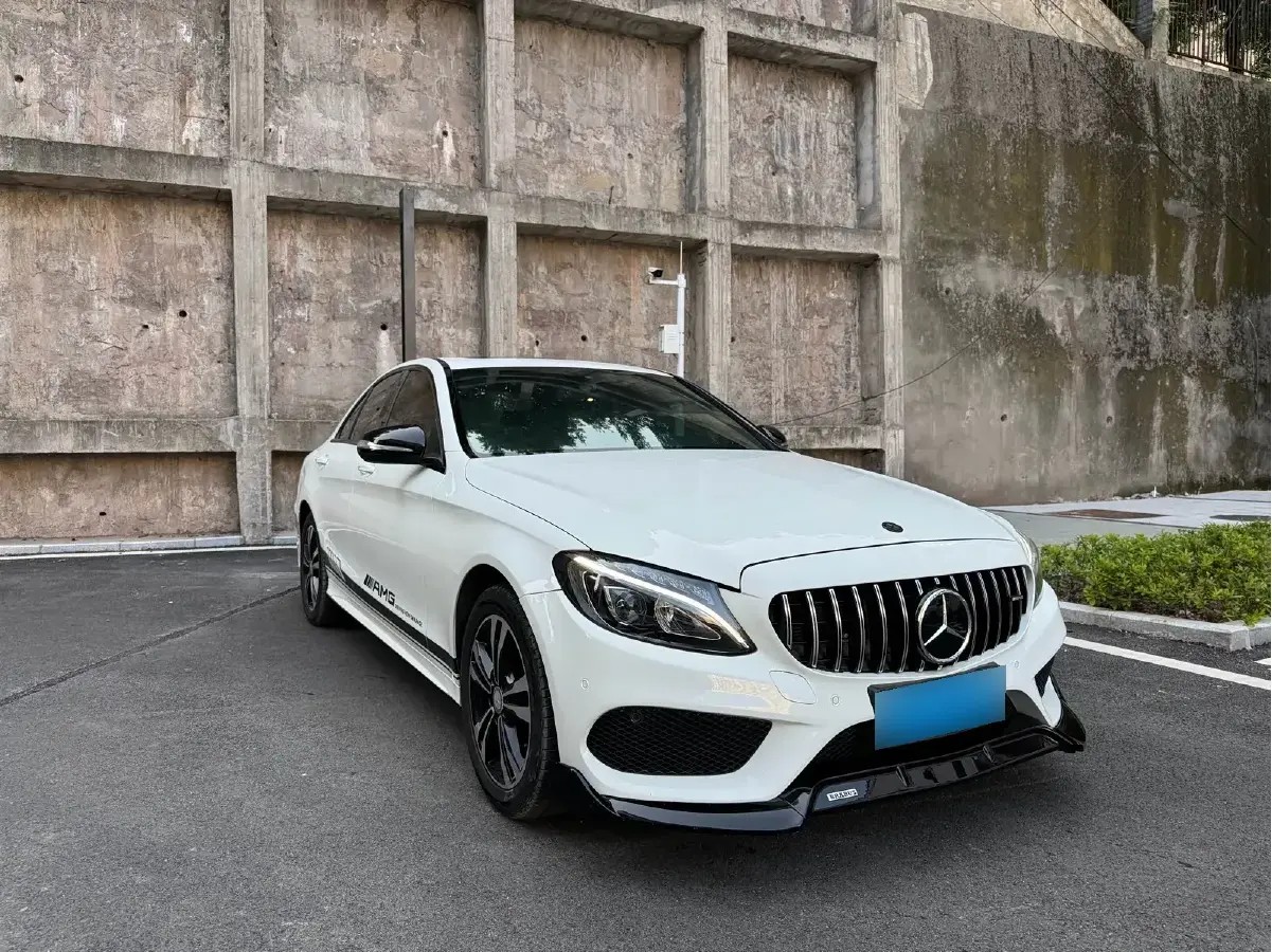 2017 Mercedes-Benz C Class 2.0T 184HP L4 9AT