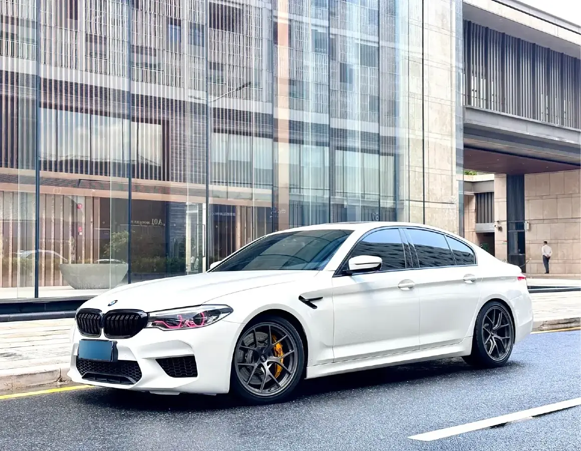 2020 BMW 5 Series 2.0T 184HP L4 8AT