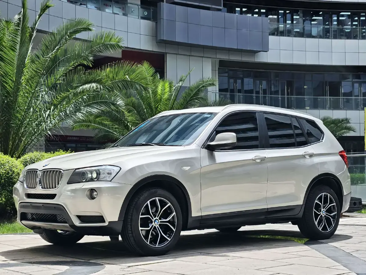 2012 BMW X3 2.0T 245HP L4 8AT