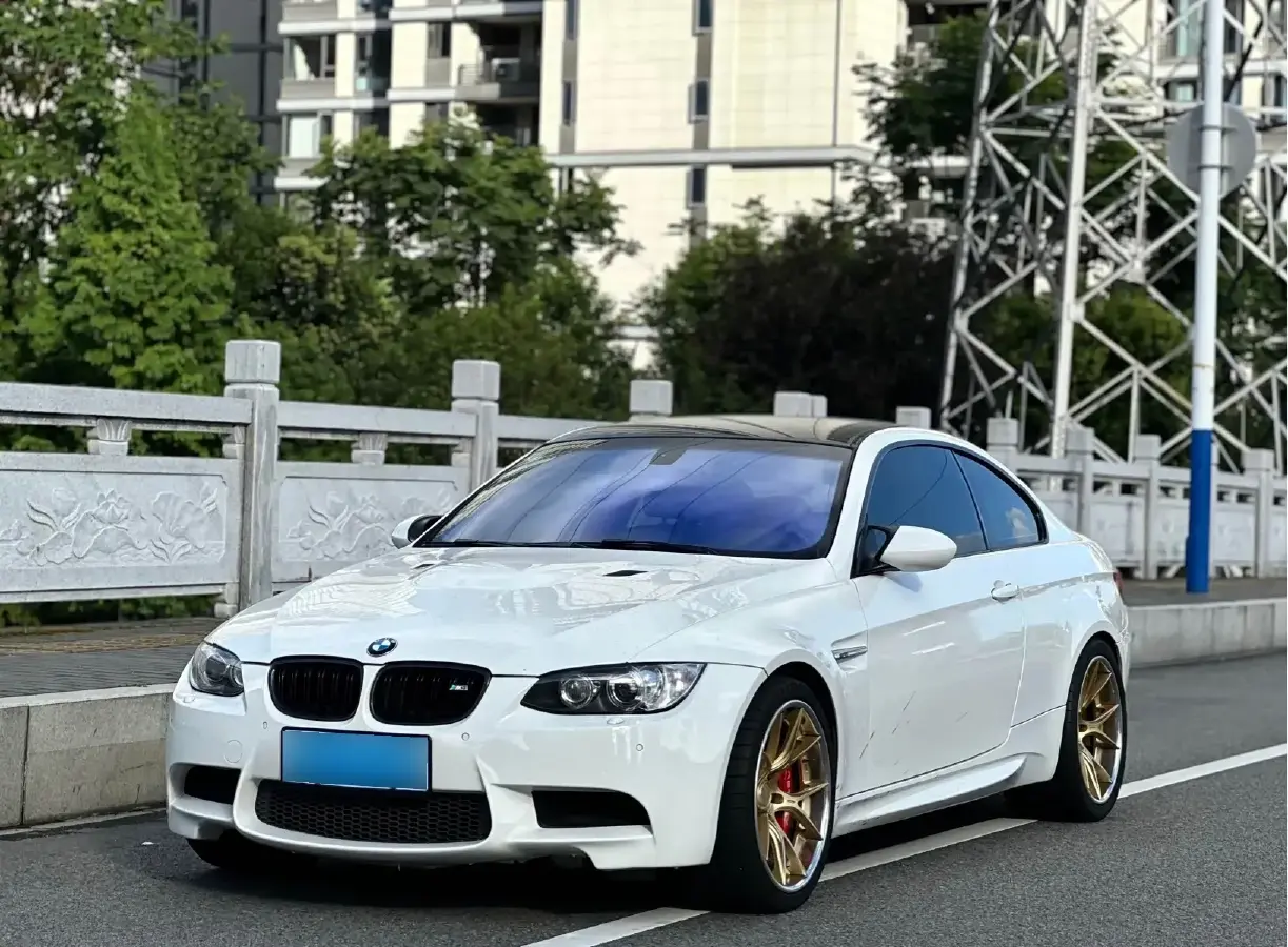 2011 BMW M3 4.0L 420HP V8 7DCT