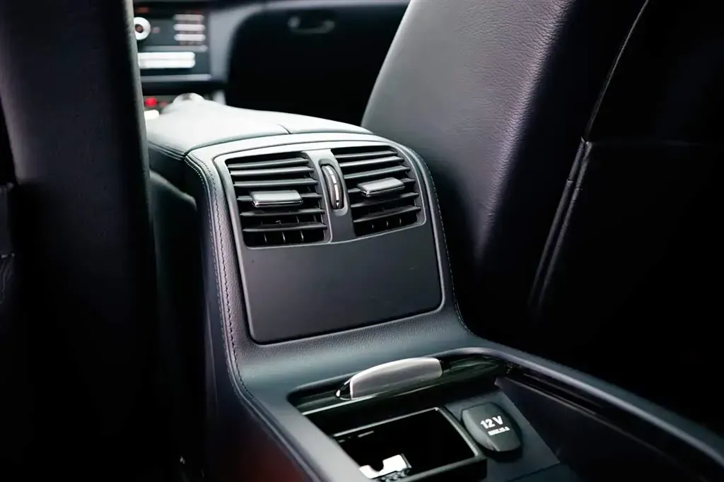 2015 Mercedes-Benz CLS Class 3.0T 272HP V6 7AT,autocango,china used car exporter,china ev exporter,chinese used car exporter,chinese used ev exporter