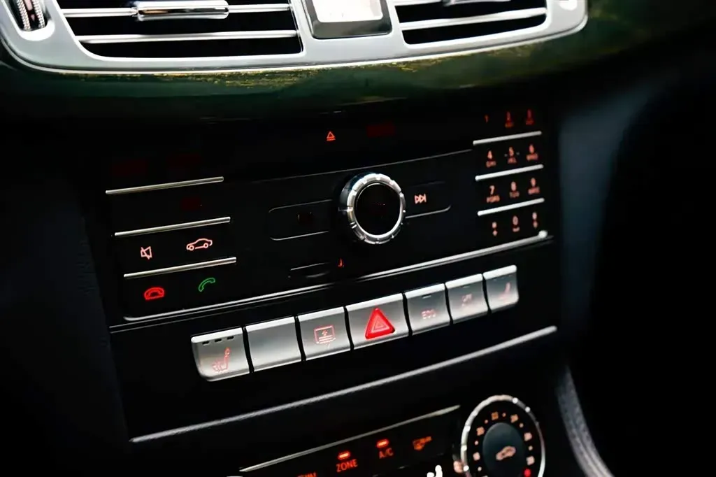 2015 Mercedes-Benz CLS Class 3.0T 272HP V6 7AT,autocango,china used car exporter,china ev exporter,chinese used car exporter,chinese used ev exporter