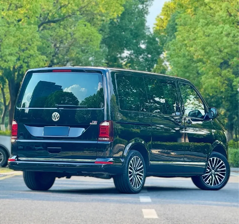 2018 Volkswagen Multivan 2.0T 204HP L4 7DCT,autocango,china used car exporter,china ev exporter,chinese used car exporter,chinese used ev exporter