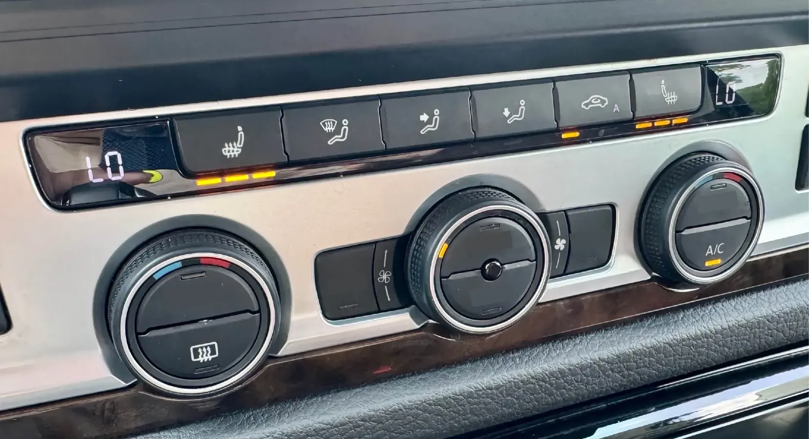 2018 Volkswagen Multivan 2.0T 204HP L4 7DCT,autocango,china used car exporter,china ev exporter,chinese used car exporter,chinese used ev exporter