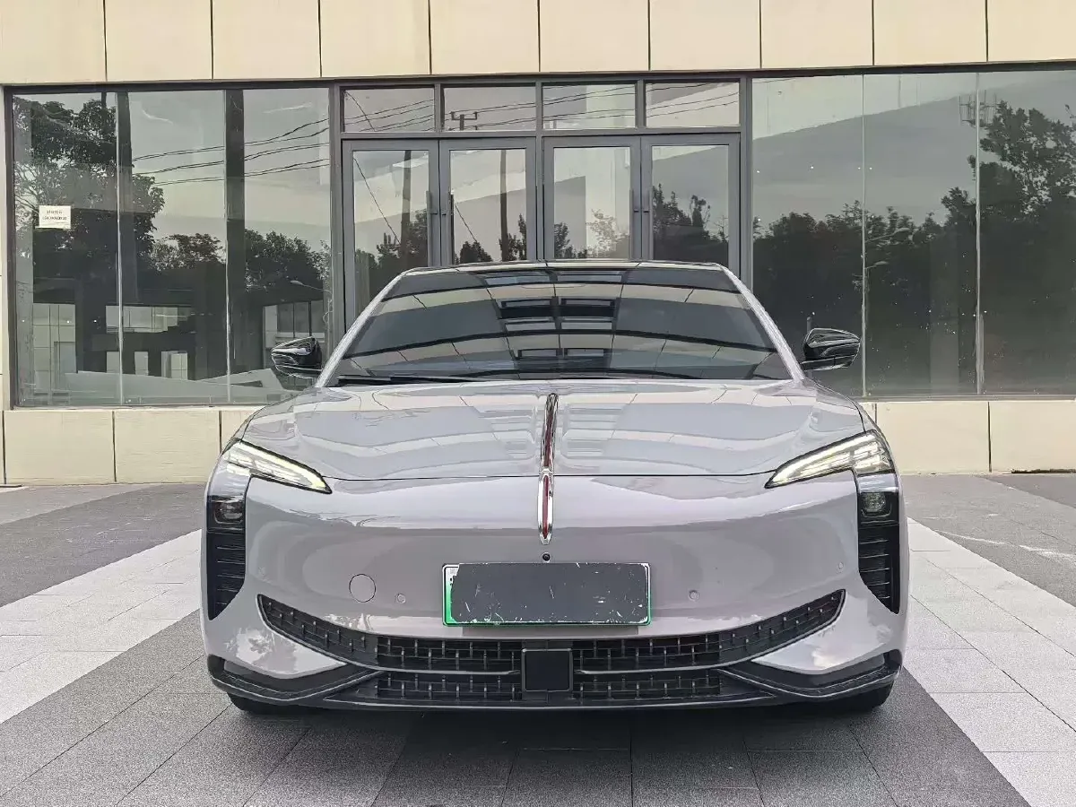 2024 HongQi EH7 BEV 111KWH,autocango,china used car exporter,china ev exporter,chinese used car exporter,chinese used ev exporter