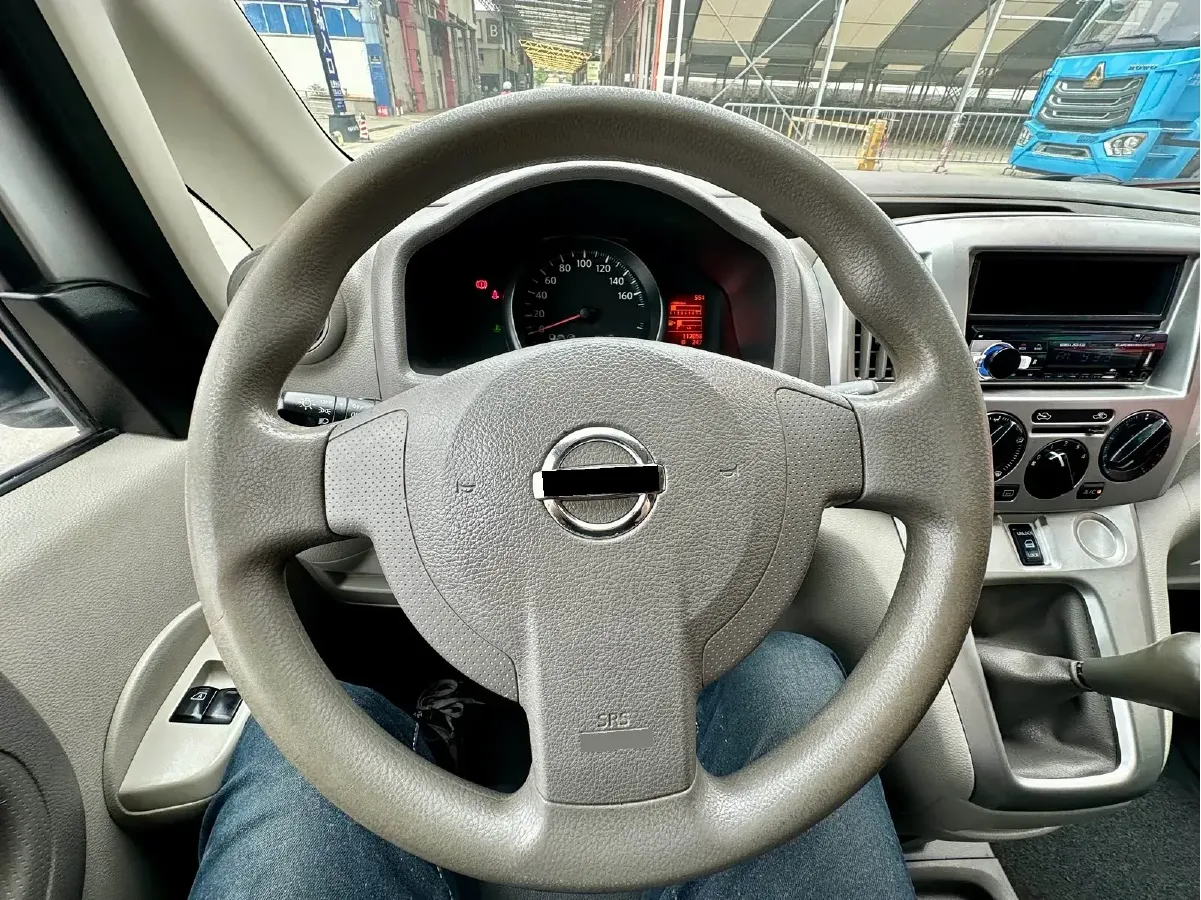 2014 Nissan NV200 1.6L 124HP L4 5MT,autocango,china used car exporter,china ev exporter,chinese used car exporter,chinese used ev exporter