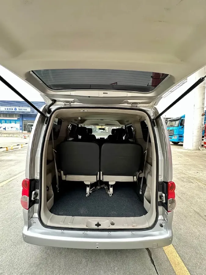 2014 Nissan NV200 1.6L 124HP L4 5MT,autocango,china used car exporter,china ev exporter,chinese used car exporter,chinese used ev exporter