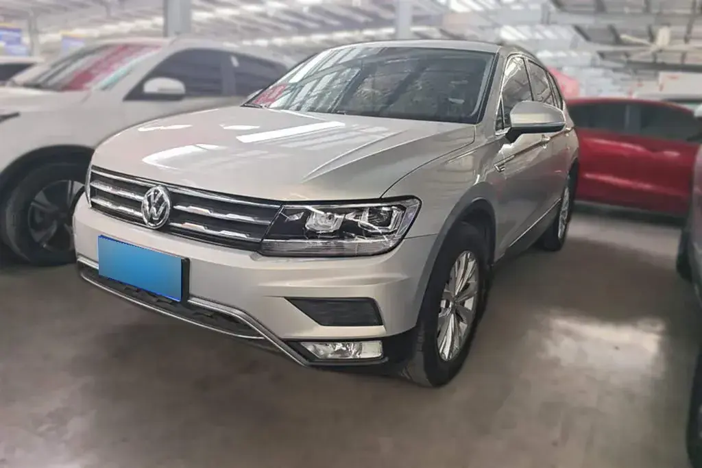 2018 Volkswagen Tiguan L 2.0T 186HP L4 7DCT