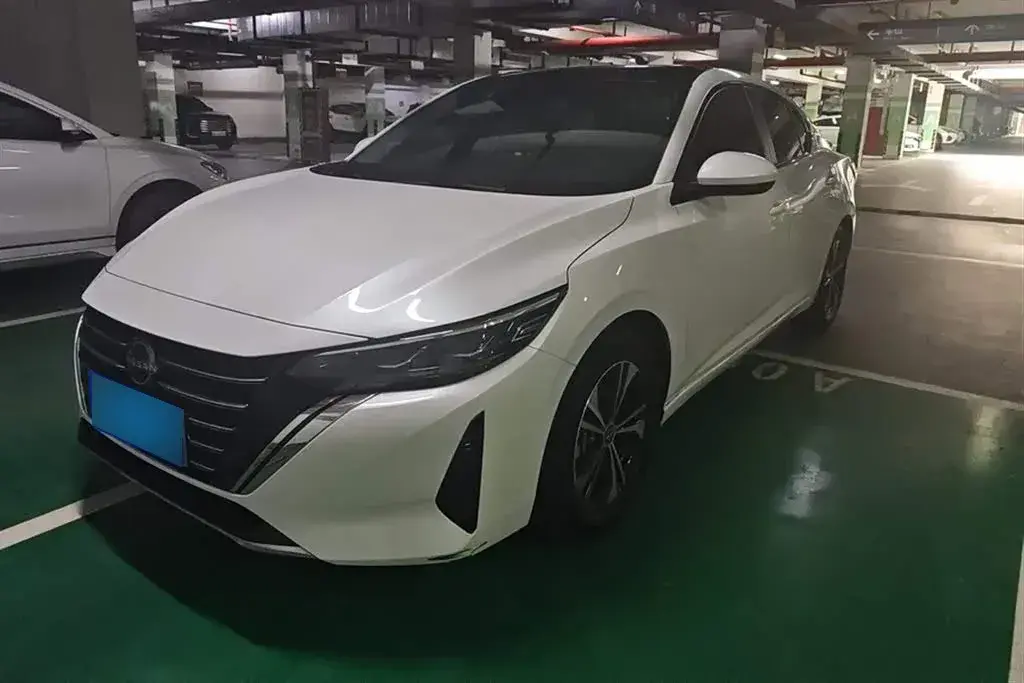 2023 Nissan Sylphy 1.6L 135HP L4 CVT